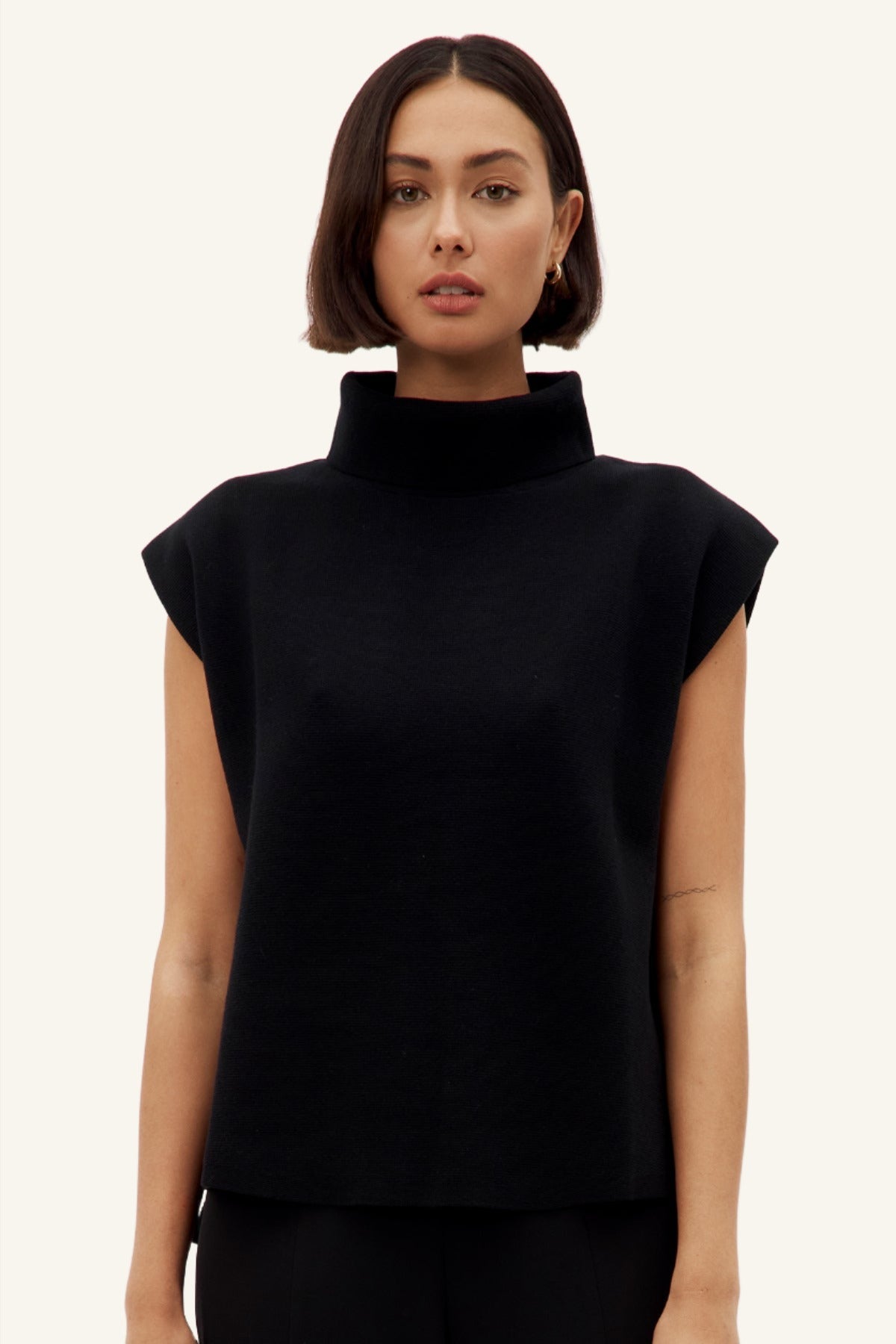 Cosmos Sleeveless Knit